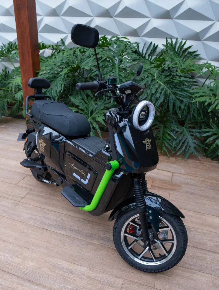 BICICLETA ELÉTRICA SCOOTER BIVOLT ENGIE G08 U2 1000W PRETA