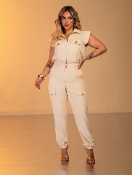 CONJUNTO DE CALÇA COM ZÍPER FRONTAL E BOLSOS