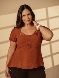 BLUSA COM MANGAS E TRANÇADO
