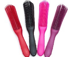 ESCOVA DE CABELO POLVO